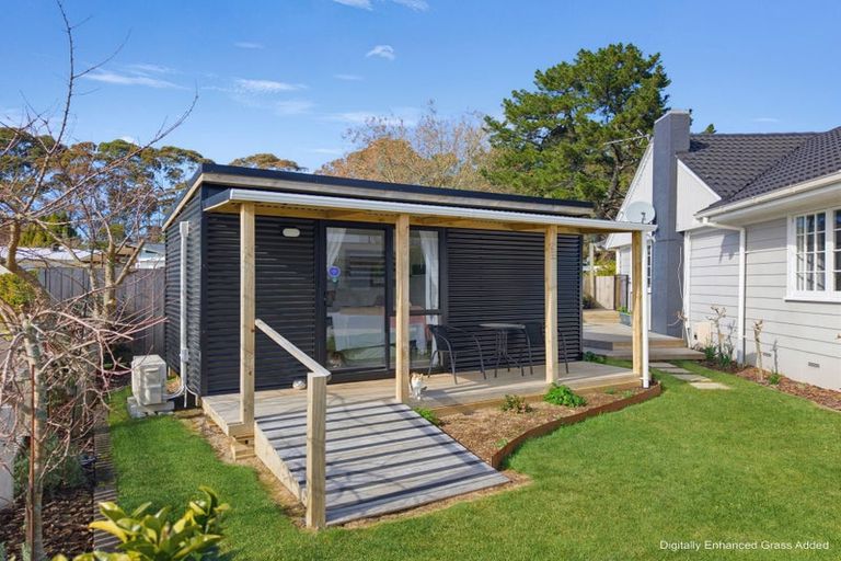 Photo of property in 35 Fitzroy Avenue, Fitzroy, Hamilton, 3206