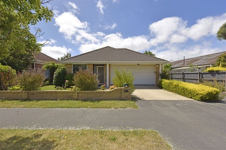 Photo of property in 22 Newnham Terrace, Upper Riccarton, Christchurch, 8041