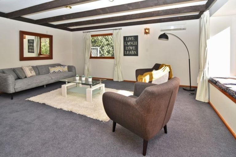 Photo of property in 18 Evans Pass Road, Sumner, Christchurch, 8081