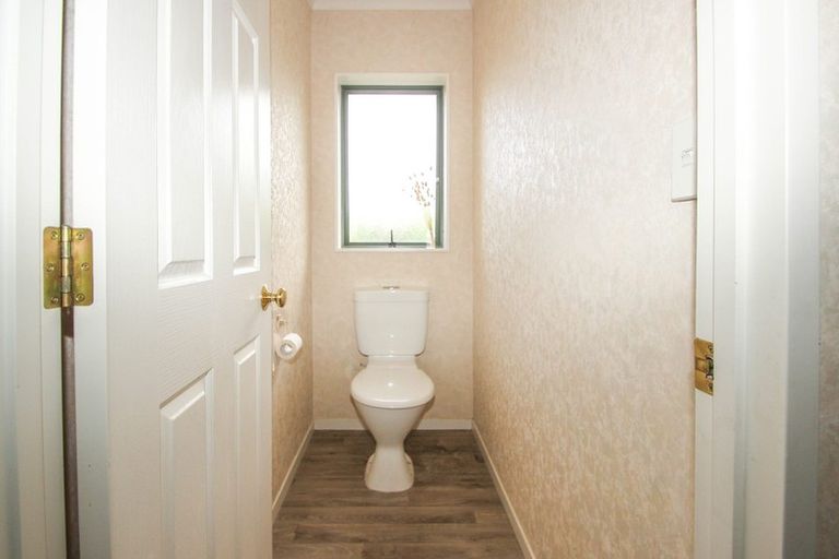 Photo of property in 17 Amanda Place, Mayfair, Hastings, 4122