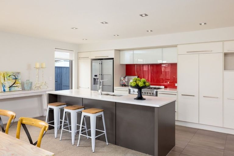 Photo of property in 8 Westburn Place, Prebbleton, 7604