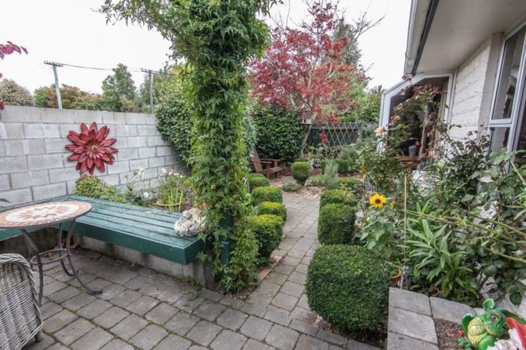 Photo of property in 1/315 Sawyers Arms Road, Bishopdale, Christchurch, 8053