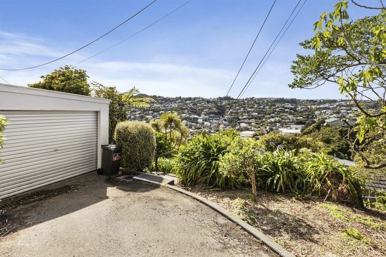 Photo of property in 63 Rhine Street, Island Bay, Wellington, 6023