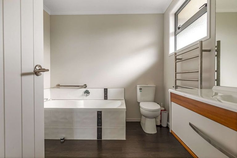 Photo of property in 3/18 Victoria Avenue, Whakatane, 3120