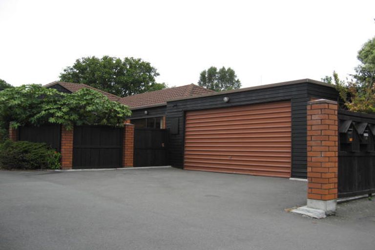 Photo of property in 4/8 Angela Street, Upper Riccarton, Christchurch, 8041