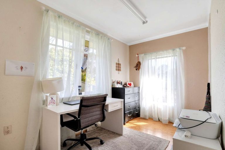 Photo of property in 21 Melrose Avenue, Owhata, Rotorua, 3010