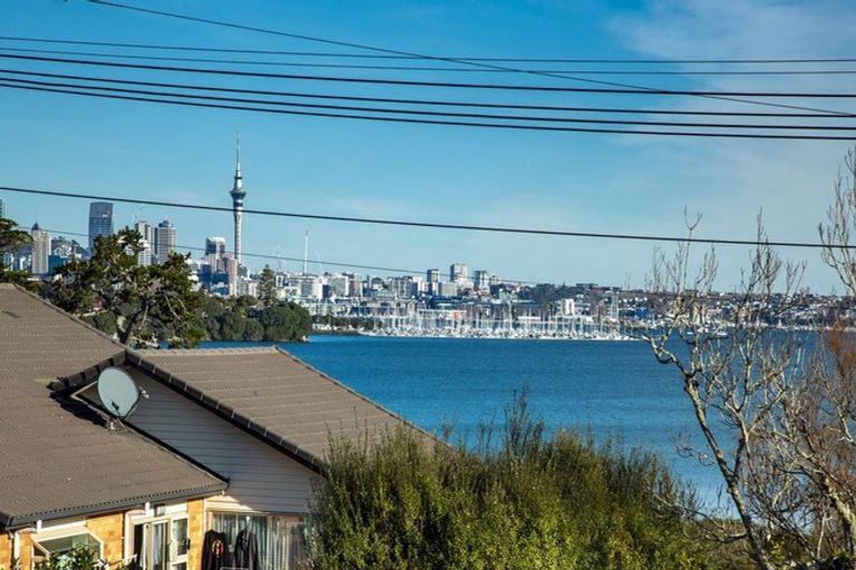 Photo of property in 1/27 Walter Street, Hauraki, Auckland, 0622