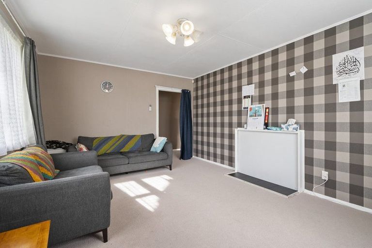 Photo of property in 22 Duff Crescent, Highbury, Palmerston North, 4412