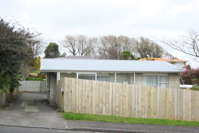 Photo of property in 15a Parsons Street, Vogeltown, New Plymouth, 4310
