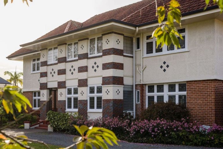 Photo of property in 70 Queen Street, Cambridge, 3434