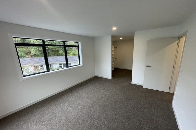 Photo of property in 11a Barberry Grove, Maungaraki, Lower Hutt, 5010