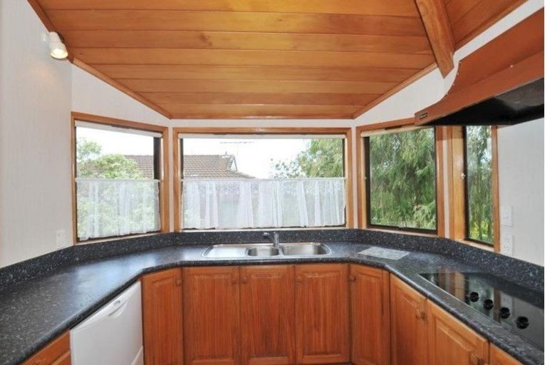 Photo of property in 51 Bellbird Rise, Murrays Bay, Auckland, 0630