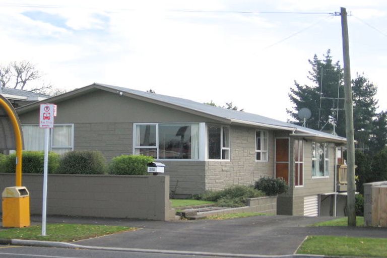 Photo of property in 202 Sandwich Road, St Andrews, Hamilton, 3200