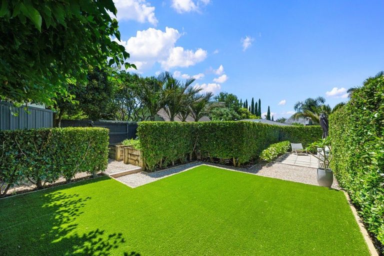 Photo of property in 2/2a Earnoch Avenue, Takapuna, Auckland, 0622