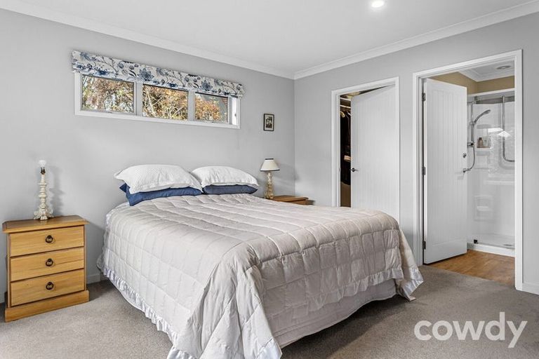 Photo of property in 7a Girvan Street, Fendalton, Christchurch, 8041