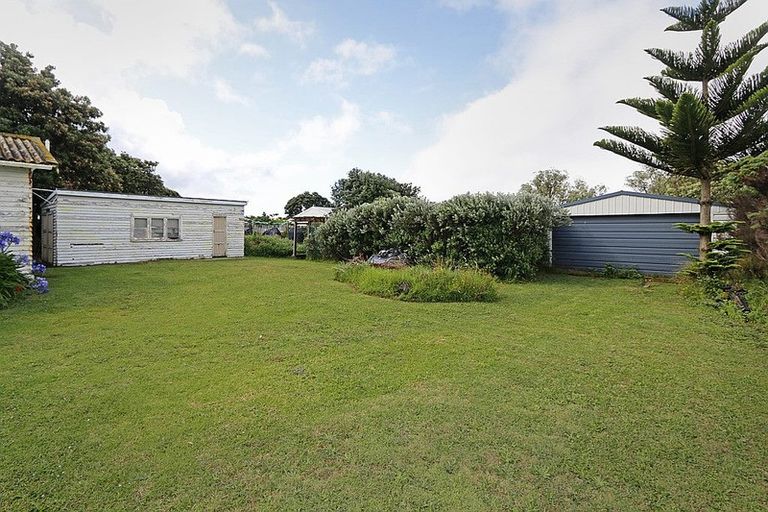 Photo of property in 64 Fox Street, Opunake, 4616