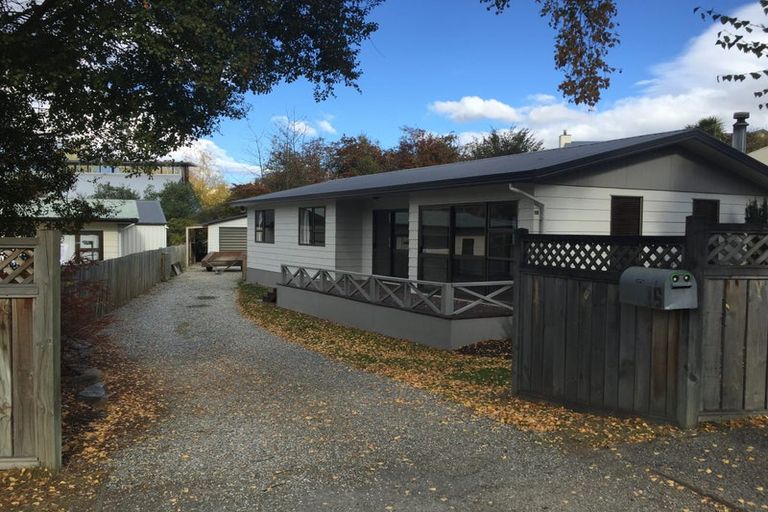 Photo of property in 15 Hood Crescent, Arrowtown, 9302