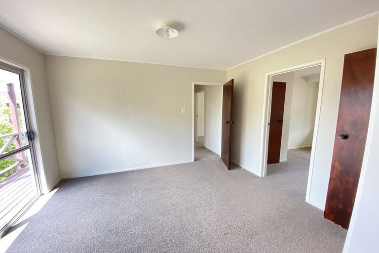 Photo of property in 81 John Downs Drive, Browns Bay, Auckland, 0630