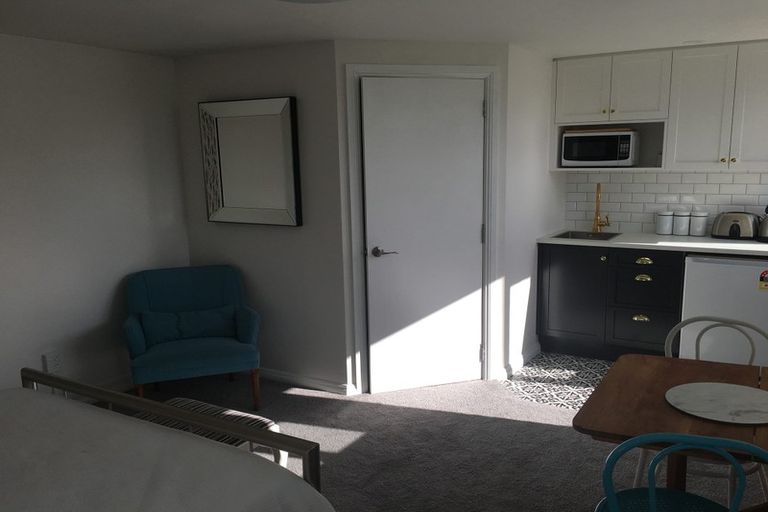 Photo of property in 3 Stafford Street, Mount Victoria, Wellington, 6011