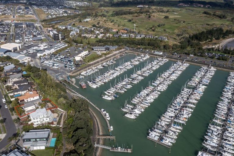 Photo of property in 81 Pine Harbour Parade, Beachlands, Auckland, 2018