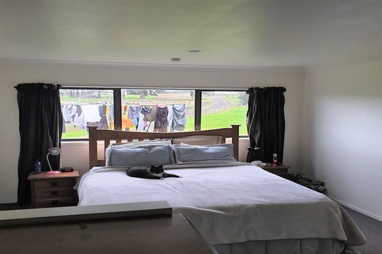 Photo of property in 16 Karioitahi Road, Waiuku, 2123