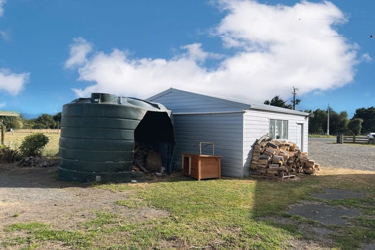Photo of property in 334 Dannevirke Weber Road, Dannevirke, 4971
