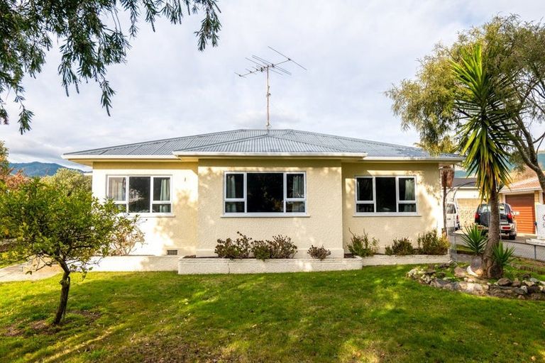 Photo of property in 417 Main Road Stoke, Stoke, Nelson, 7011