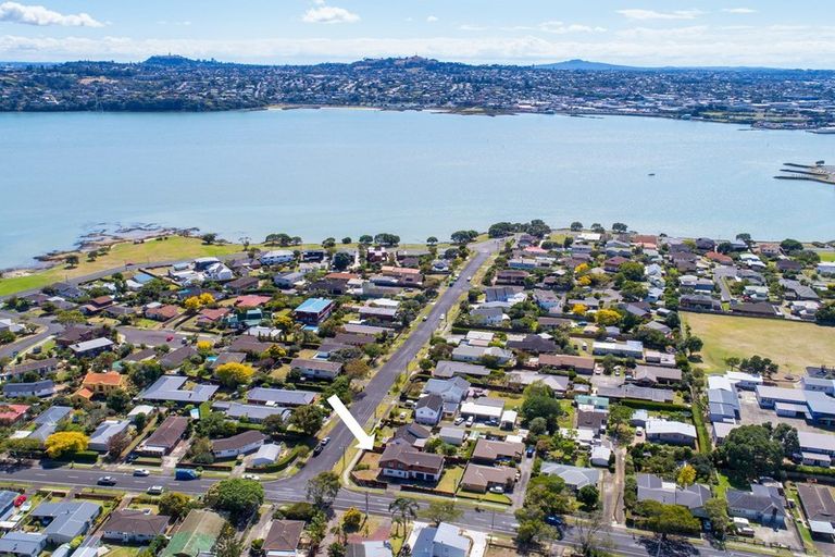 Photo of property in 31 Seaforth Avenue, Mangere Bridge, Auckland, 2022
