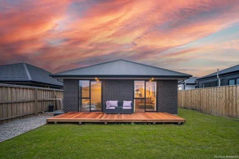 Photo of property in 20 Stackwood Avenue, Woodend, 7610