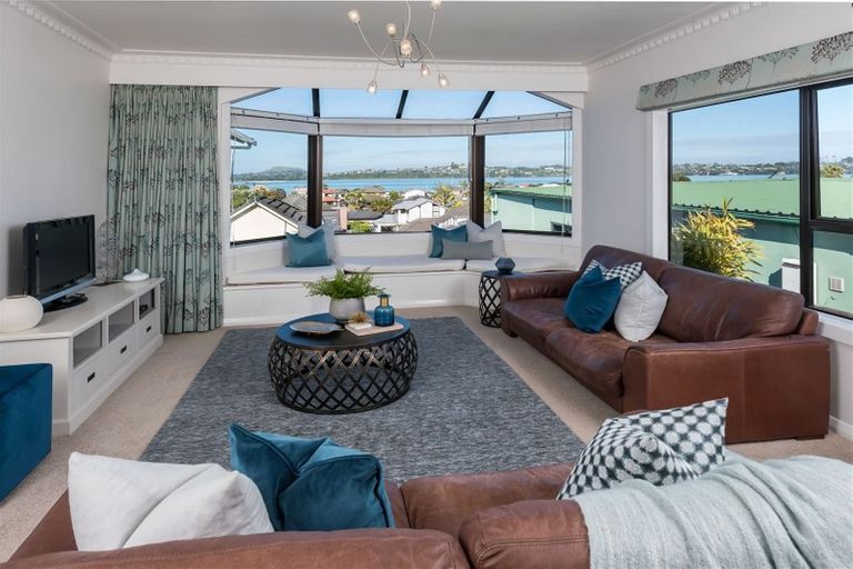 Photo of property in 22 Morrow Avenue, Bucklands Beach, Auckland, 2012