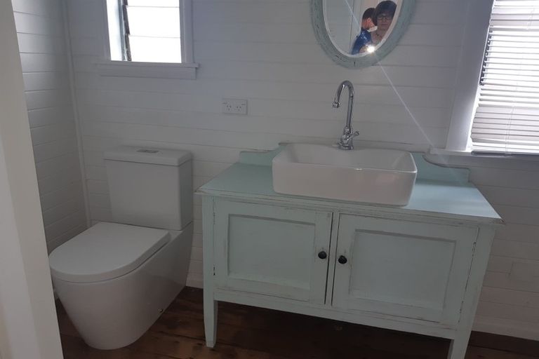 Photo of property in 37 Harrison Street West, Featherston, 5710