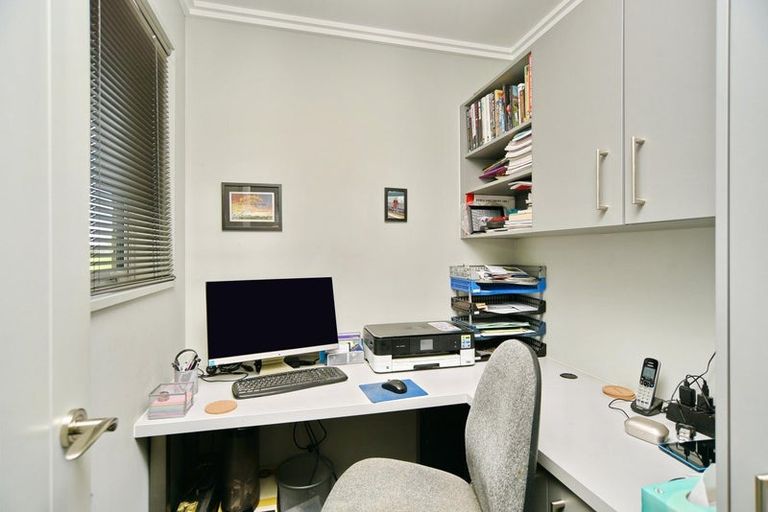 Photo of property in 19 Lancewood Way, Rangiora, 7400