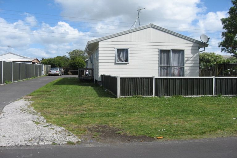 Photo of property in 1/4 Clarice Place, Takanini, 2112