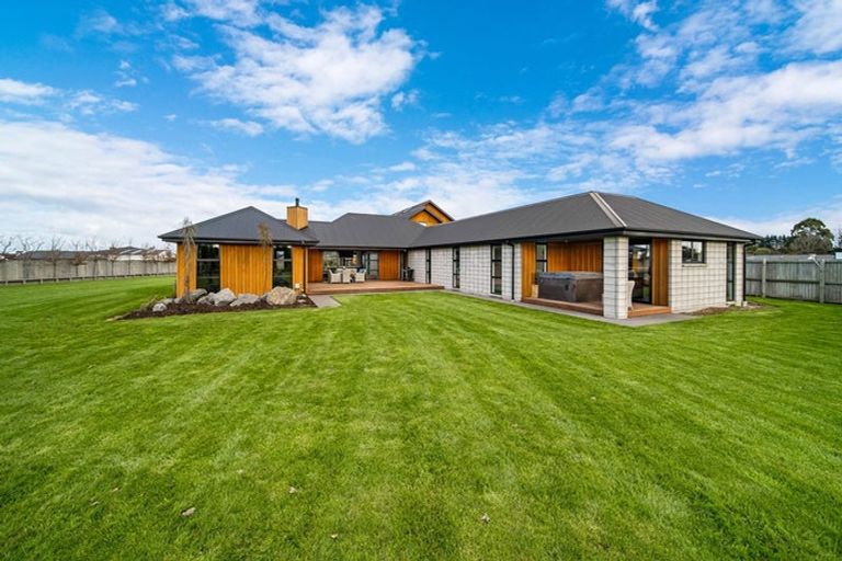 Photo of property in 56 Kingsdowne Drive, West Melton, 7618