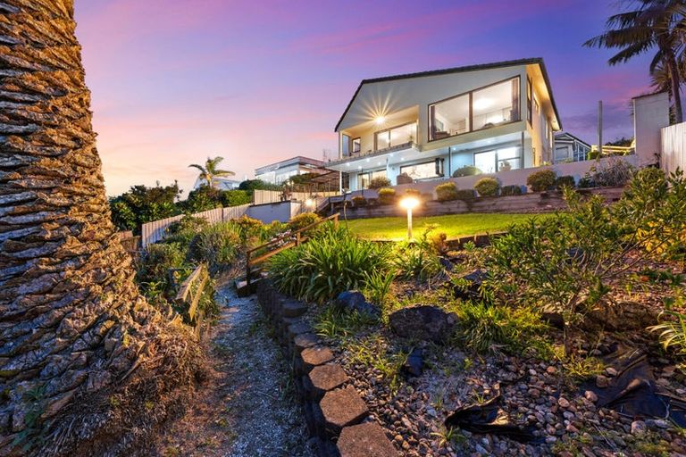 Photo of property in 2/10 Lilford Place, Half Moon Bay, Auckland, 2012