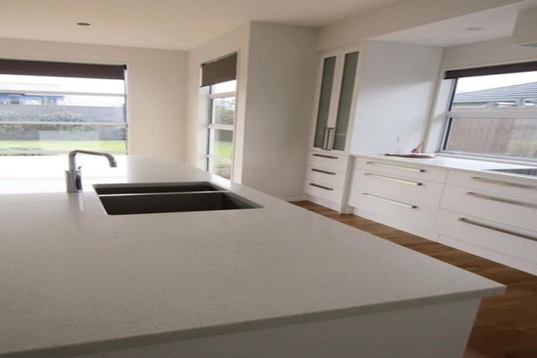 Photo of property in 33 Shadbolt Lane, Rolleston, 7614