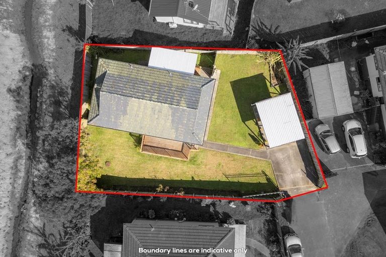 Photo of property in 11 Janese Place, Weymouth, Auckland, 2103