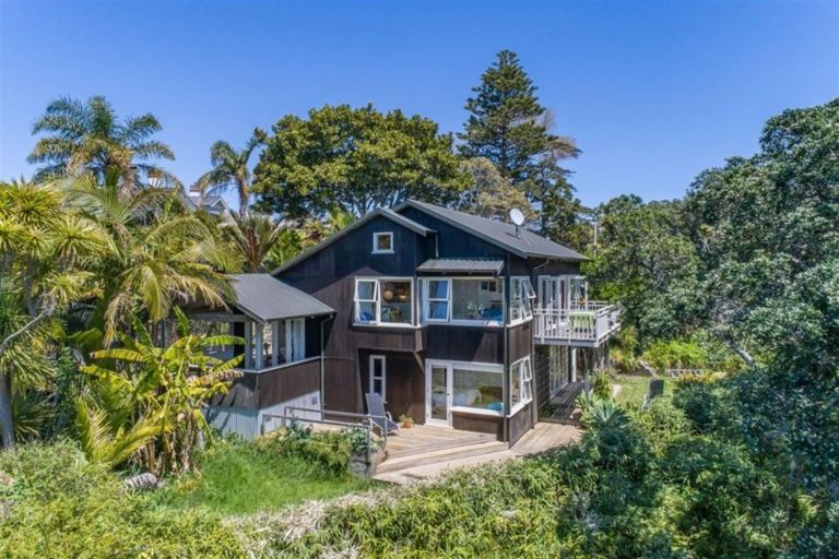Photo of property in 5 Beresford Street, Bayswater, Auckland, 0622