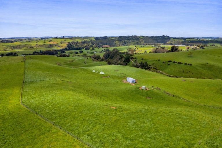 Photo of property in 19 Roddy Road, Everett Park, New Plymouth, 4373