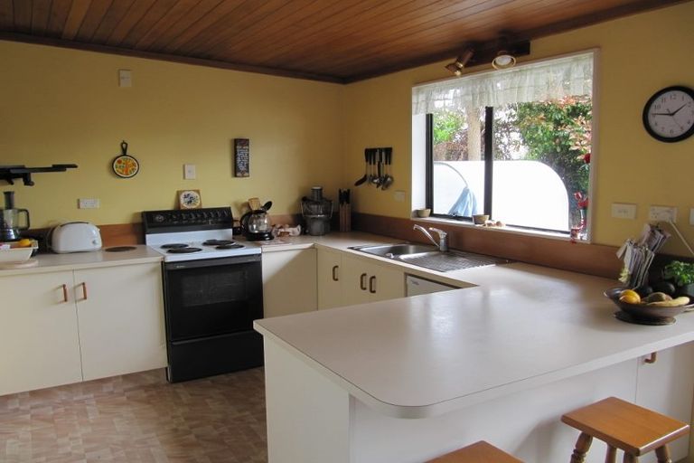 Photo of property in 73 Taharepa Road, Hilltop, Taupo, 3330