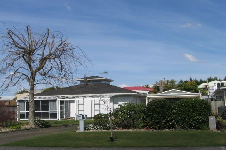 Photo of property in 18 Tawavale Street, Pukehangi, Rotorua, 3015