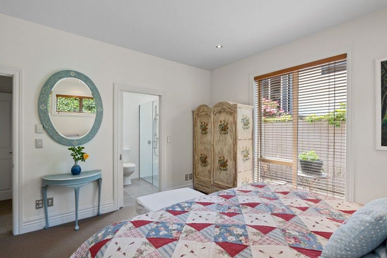Photo of property in 101 Aikmans Road, Merivale, Christchurch, 8014