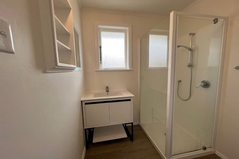 Photo of property in 25 Hill Crescent, Papakura, 2110