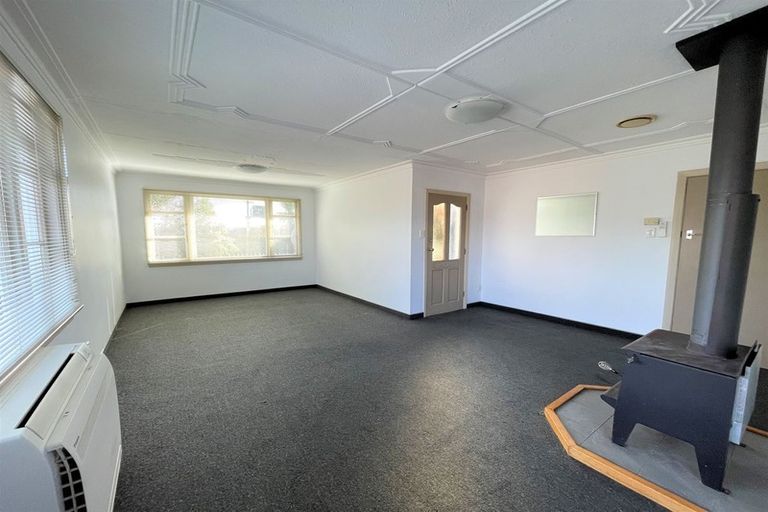 Photo of property in 261 Clyde Street, Balclutha, 9230
