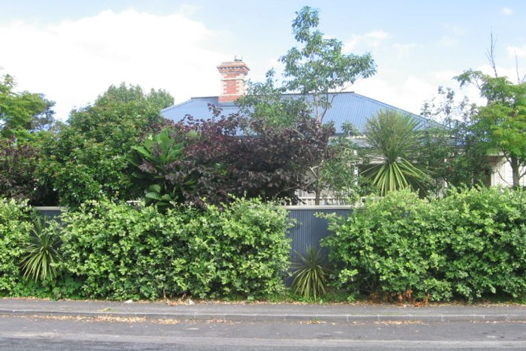 Photo of property in 11 Mozeley Avenue, Devonport, Auckland, 0624