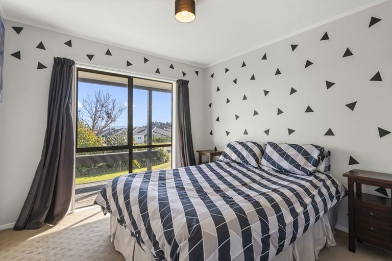 Photo of property in 27 Owhatiura Drive, Lynmore, Rotorua, 3010