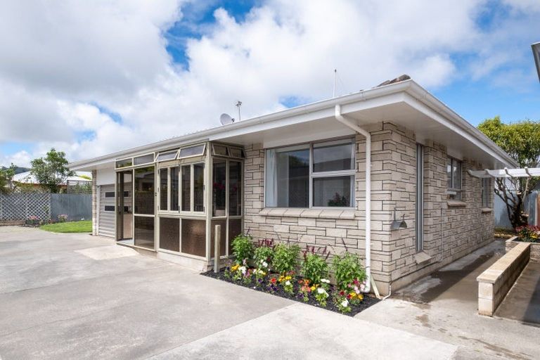 Photo of property in 4/31 Middle Road, Havelock North, 4130