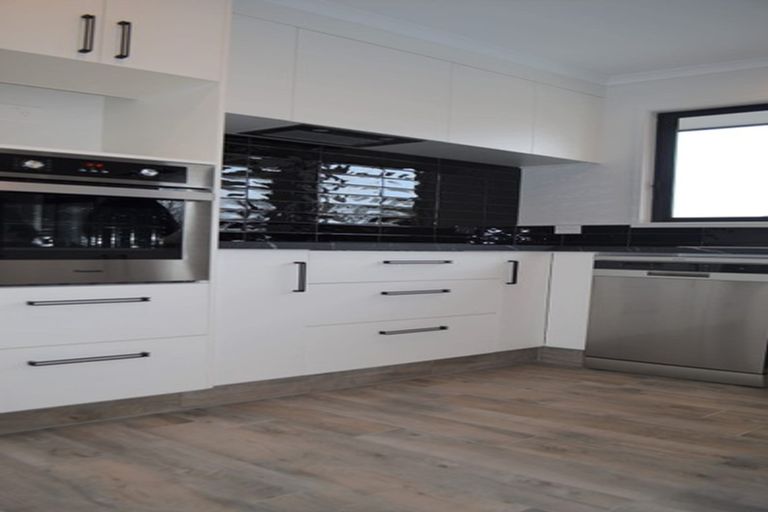 Photo of property in 1 Fearnley Grove, Pyes Pa, Tauranga, 3112