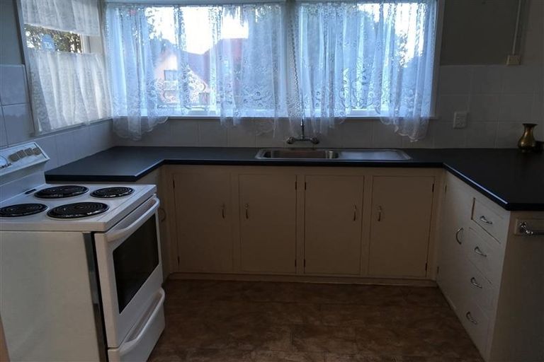 Photo of property in 1/66 Great South Road, Papakura, 2110