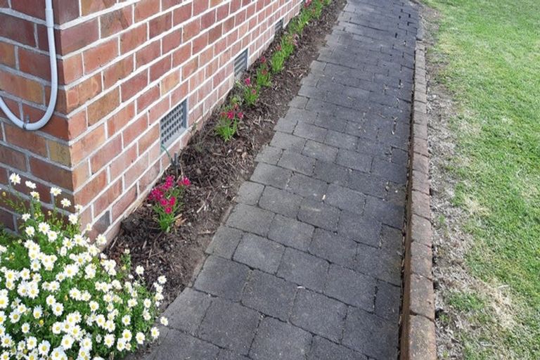 Photo of property in 31 Norwood Road, Bayswater, Auckland, 0622